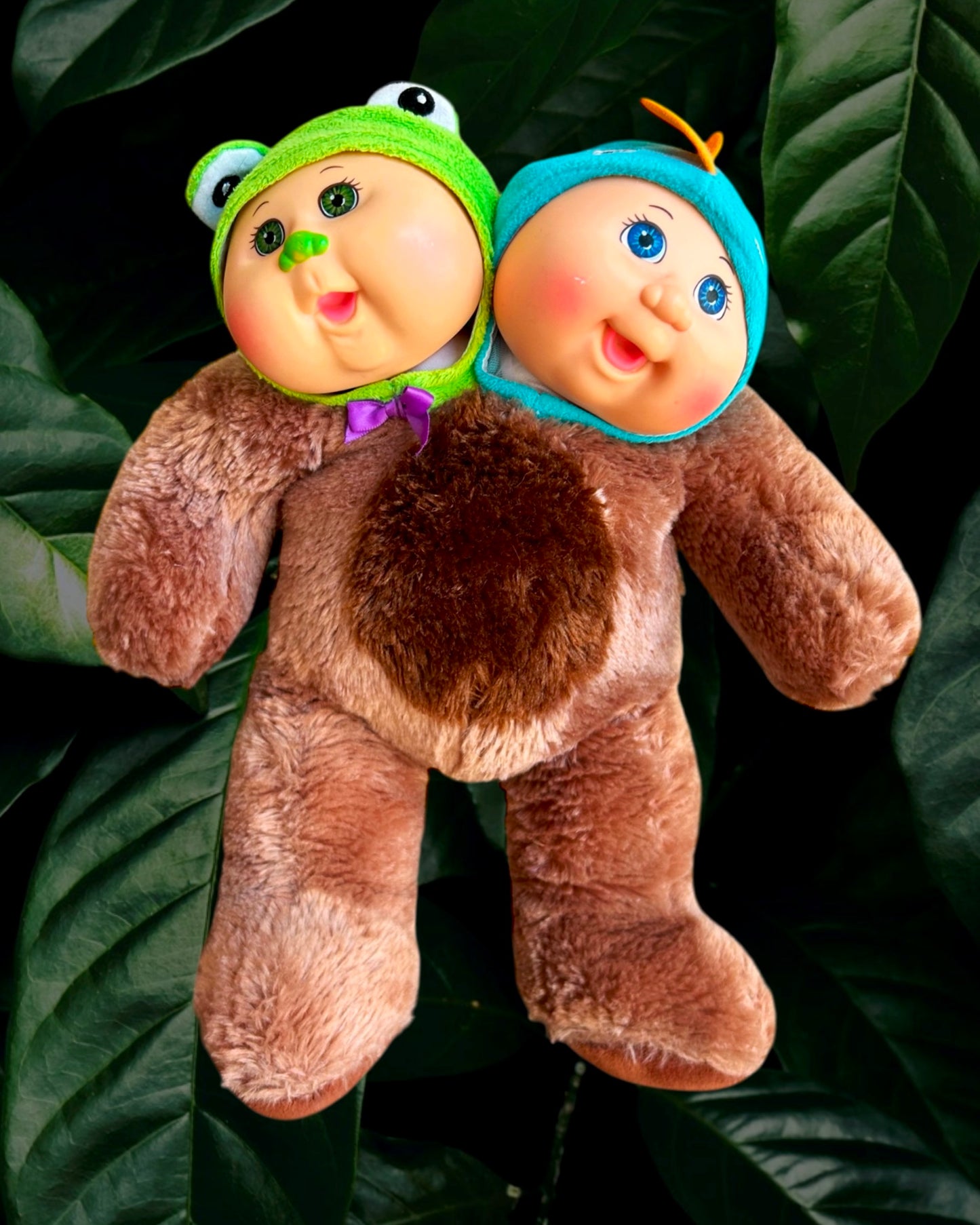 Cabbie Frog/Dino Twins