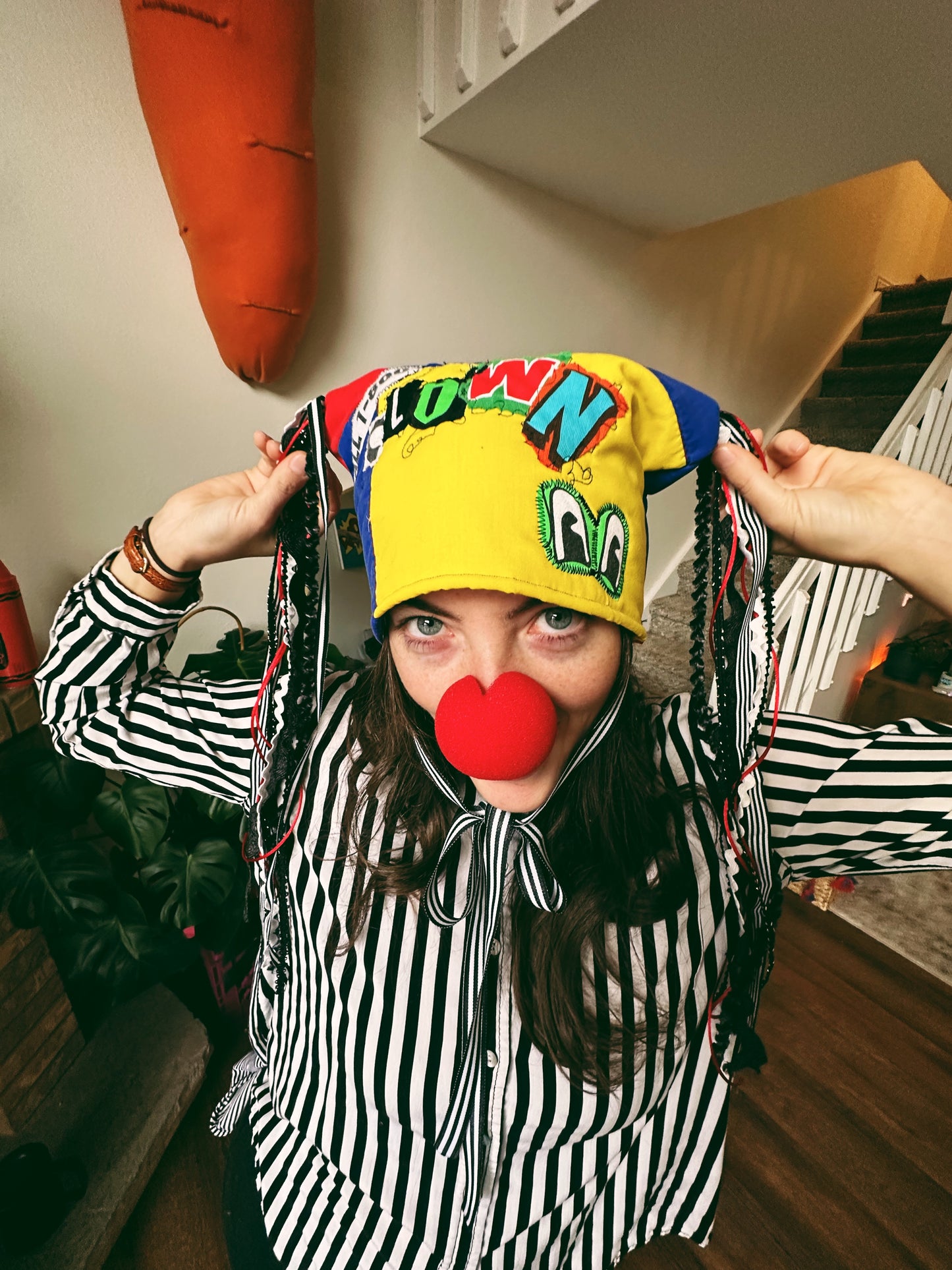 1-800 Clown Ribbon Hat (22" circ x 8" tall)