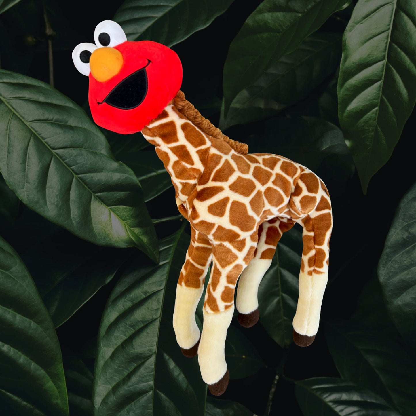 Elmo Giraffe