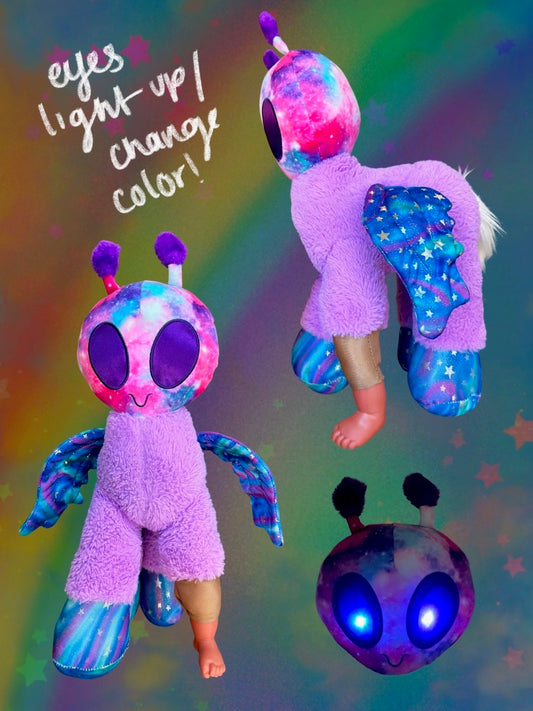 Alien Unicorn (LIGHT UP EYES)